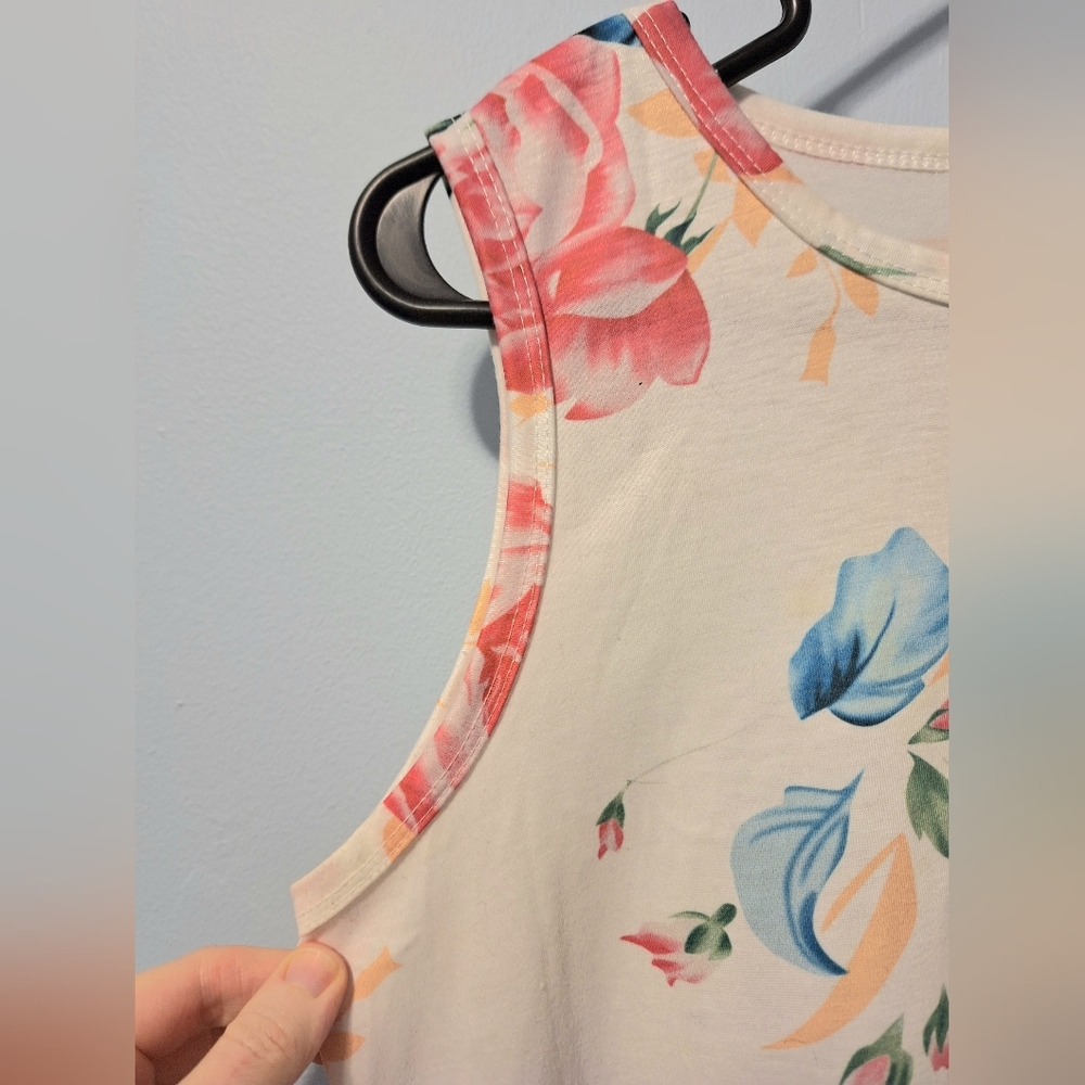 Sundress - Picture 9 of 16
